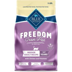 Blue Buffalo Freedom Grain-Free Adult Dry Cat Food, Complete & Balanced Nutrition for Indoor Cats, Made with Natural Ingredients, Chicken Recipe, 11-lb. Bag(Chicken)