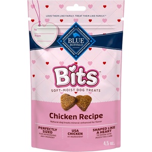Blue Buffalo Valentine Blue Bits Natural SoftMoist Training Dog Treats Chicken Recipe 4.5-oz Bag (Pack of 2)(Chicken)